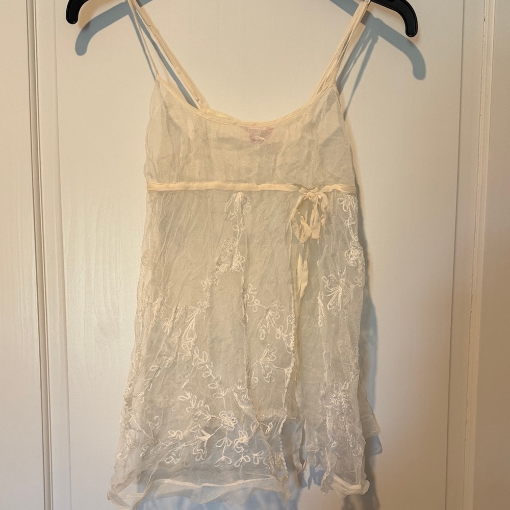 Victoria's Secret Cream Lace Chemise